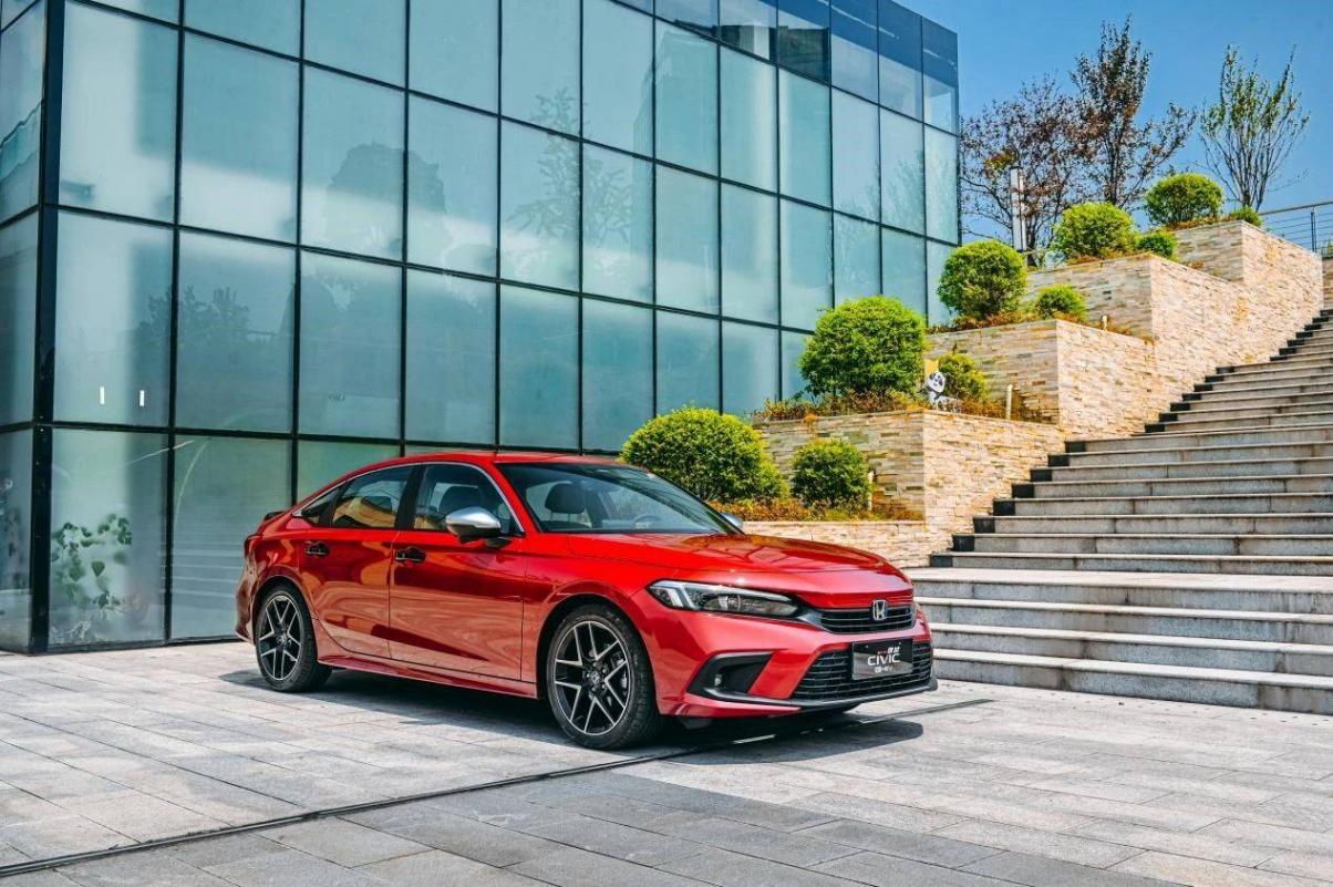 小愛同學不騙米粉!小米SU7剛出,小愛同學卻推薦本田思域