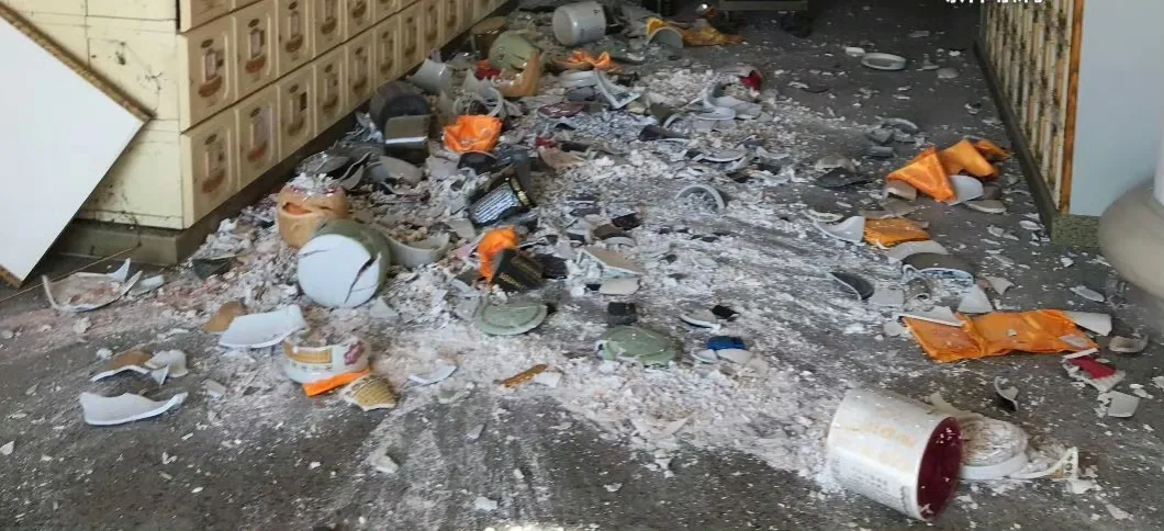 臺(tái)灣地震 骨灰壇被甩出骨灰全混了
