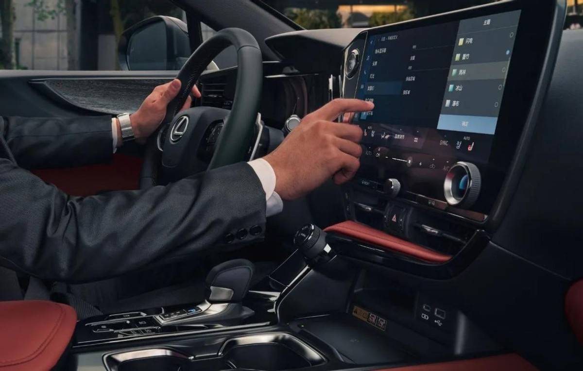 新雷克薩斯NX:聚焦用戶(hù)體驗(yàn) 拔高匠心鑄就的豪華新境