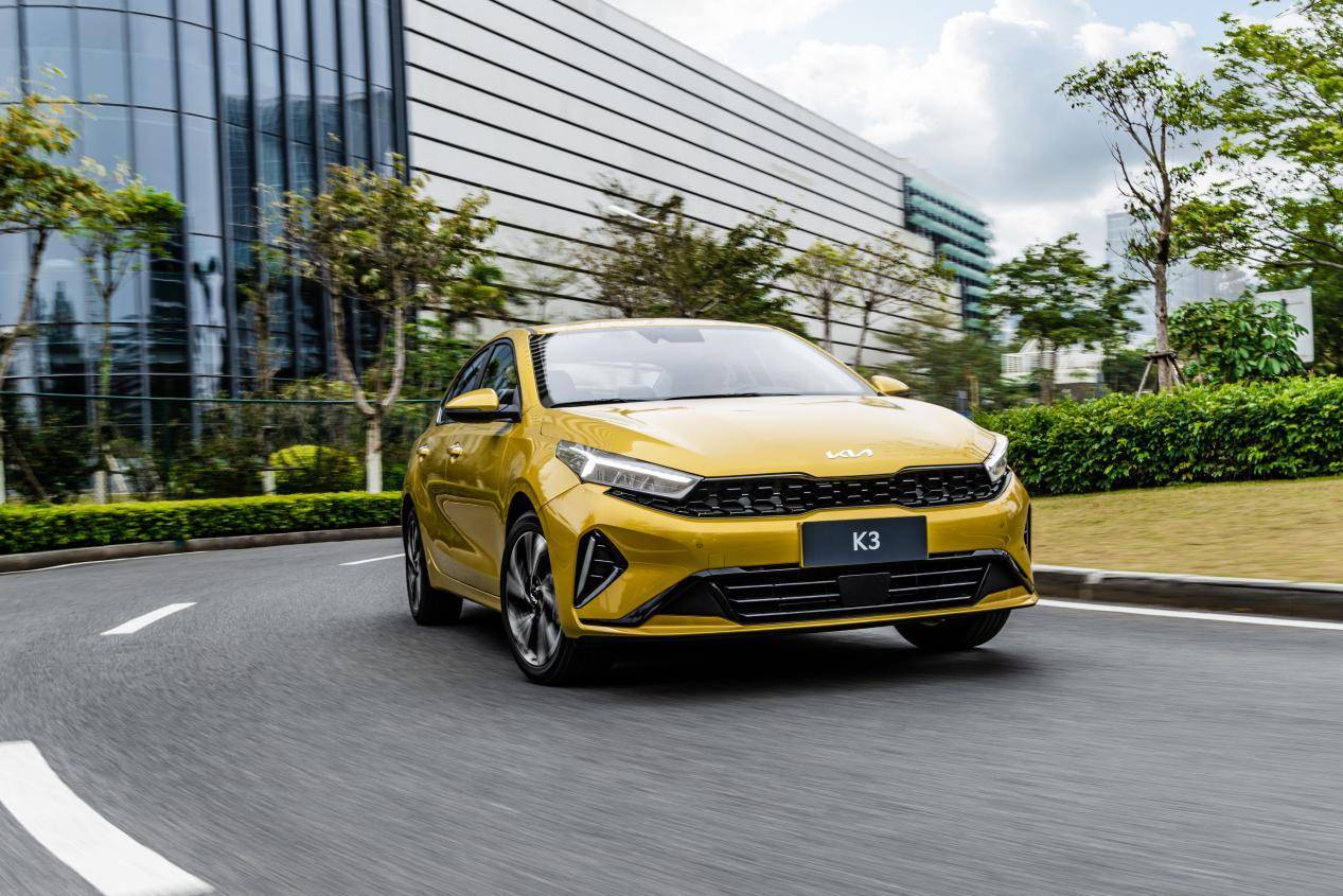 直降2.9萬、舒享/科技全面躍升,起亞新K3特別版、伊蘭特怎么選?