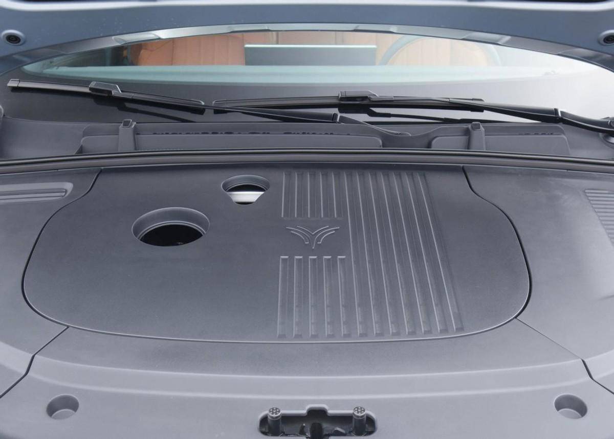 12.99萬元起售,哪吒L首批車主正式交付,綜合續航可達1300公里