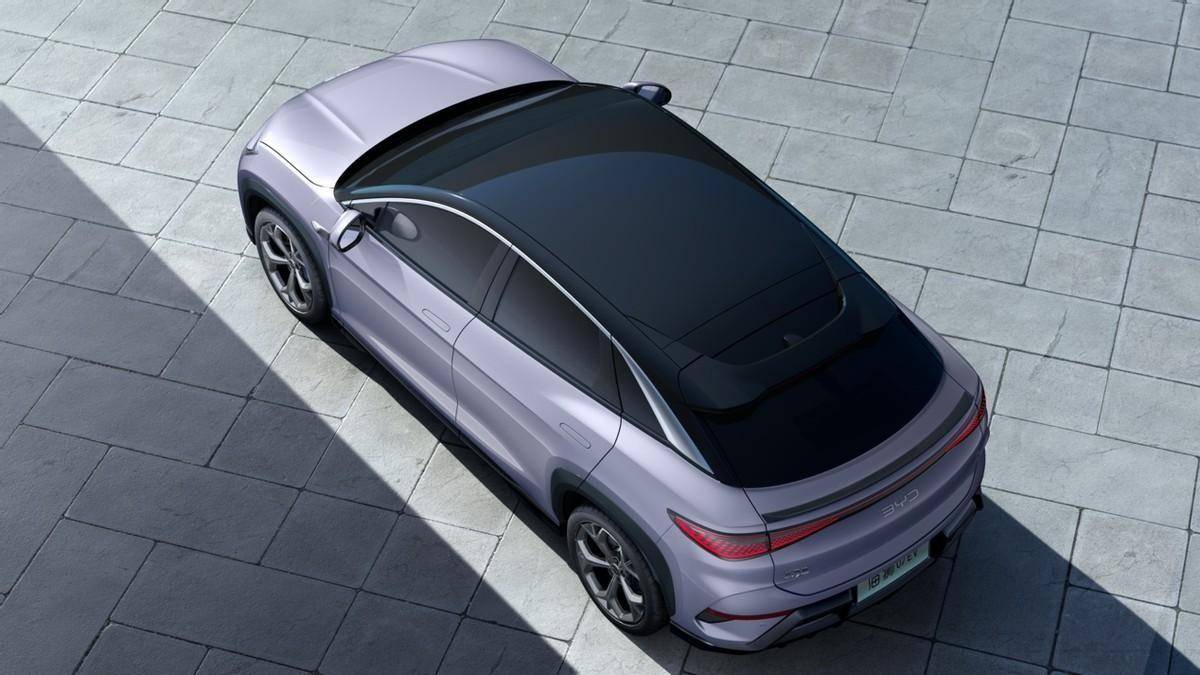 全車配刀片電池+11安全氣囊,比亞迪海獅07 EV,能火嗎?