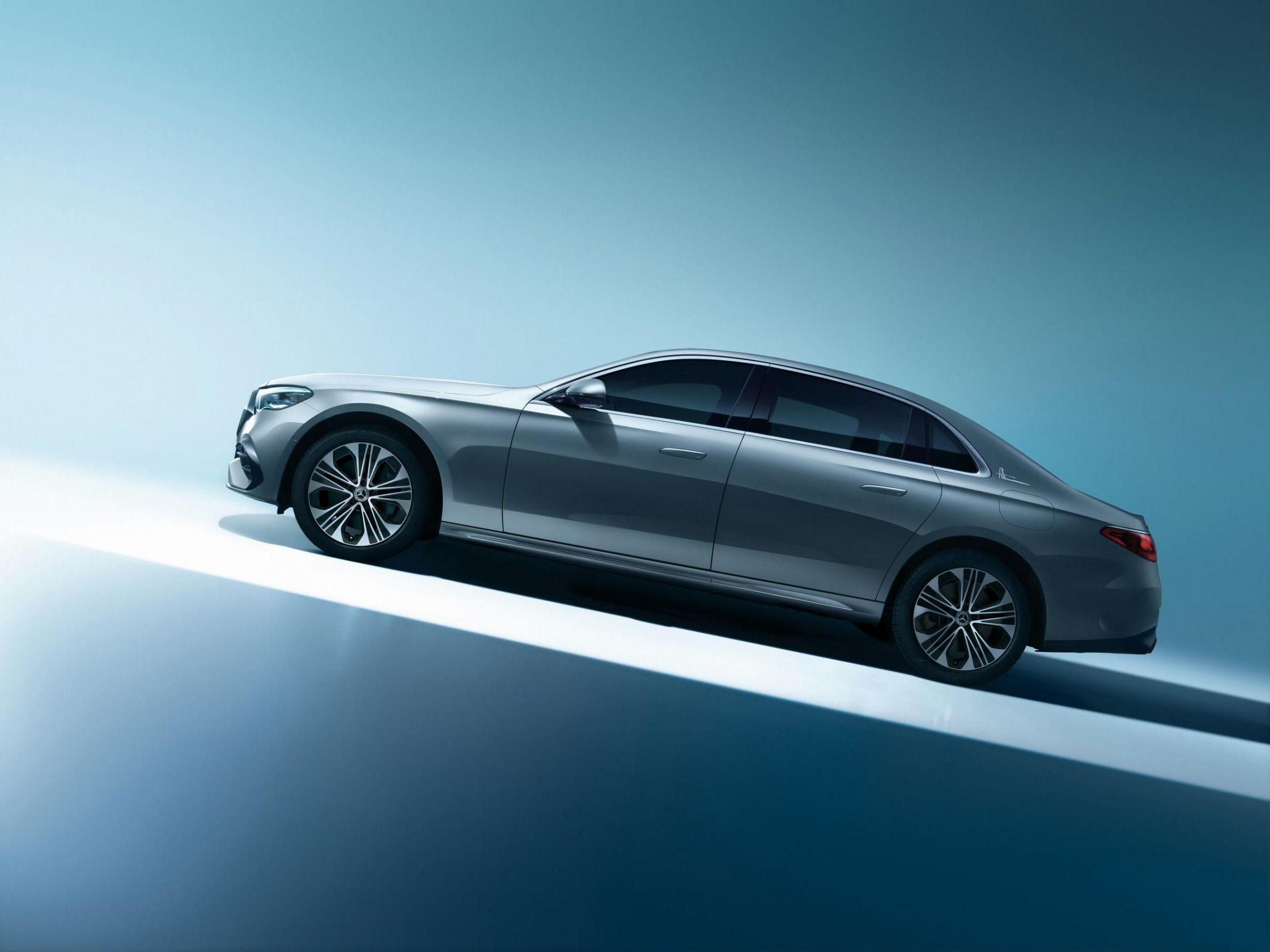 全新梅賽德斯-奔馳E 350 e L上市 售價53.86萬元