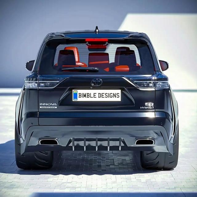 豐田Innova家用MPV曝光，搭載混動系統不足10W-有駕