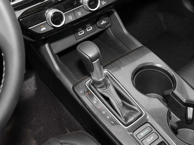 8萬！廣本版“思域”，顏值不輸A4L，誰還買比亞迪秦-有駕