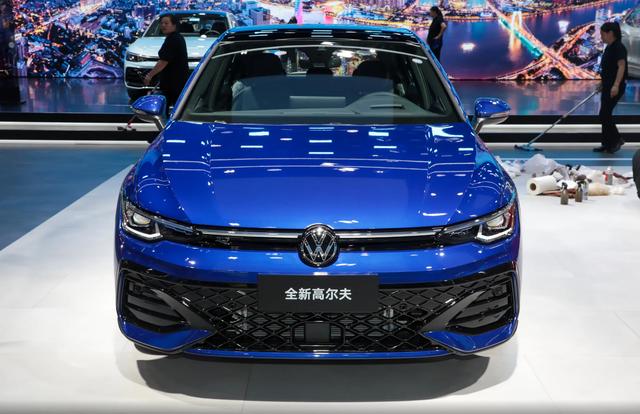 八代半高爾夫增配降價(jià),新1.5T機(jī)頭油耗很低,鋼炮身材適合代步-有駕 八代半高爾夫增配降價(jià),新1.5T機(jī)頭油耗很低,鋼炮身材適合代步-有駕