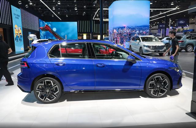 八代半高爾夫增配降價(jià),新1.5T機(jī)頭油耗很低,鋼炮身材適合代步-有駕 八代半高爾夫增配降價(jià),新1.5T機(jī)頭油耗很低,鋼炮身材適合代步-有駕