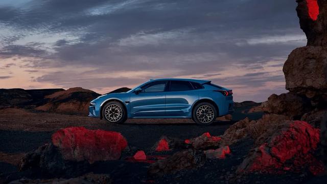 豪華電動(dòng)的安全新標(biāo)桿，極氪001通過(guò)C-EVFI測(cè)評(píng)全滿(mǎn)分-有駕