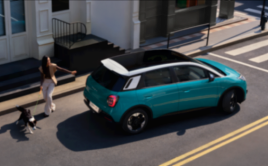 20250108_1736302711676470.png 埃安UT預售價8.98萬,大空間加持,這是要硬剛海豚?325.png