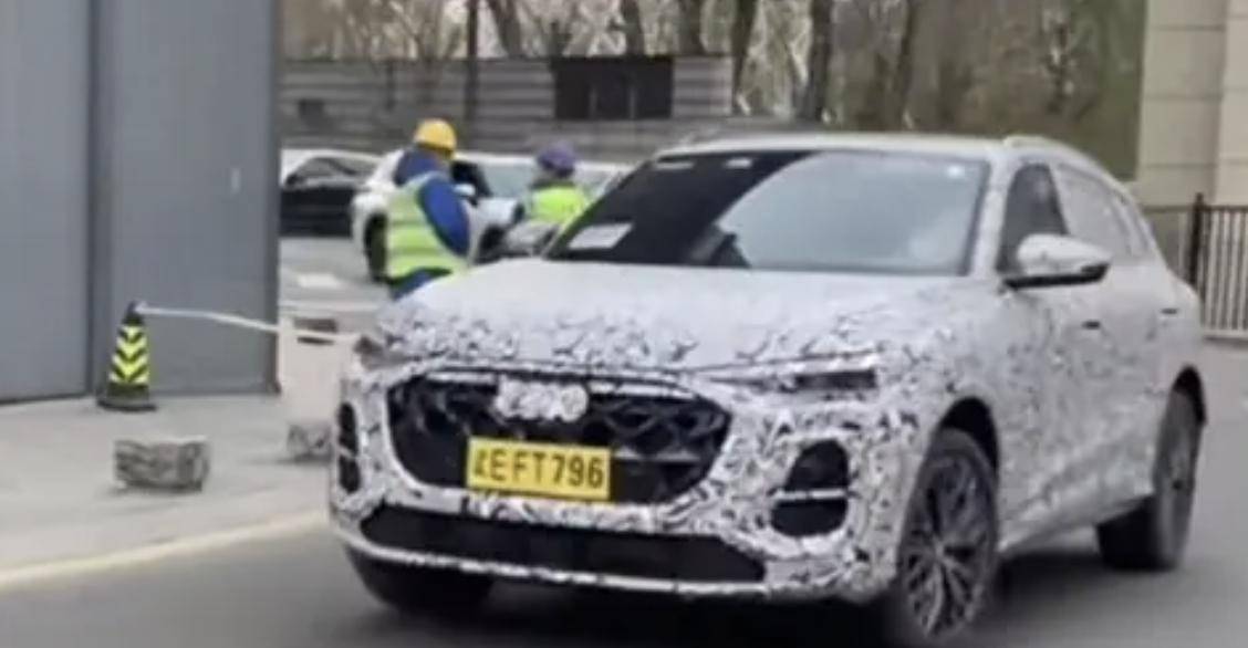 準(zhǔn)備好錢(qián)包!這5款燃油新車2025年來(lái)襲,都是經(jīng)典好車大換代