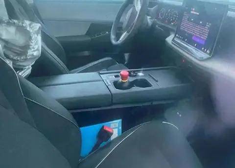 準(zhǔn)備好錢(qián)包!這5款燃油新車2025年來(lái)襲,都是經(jīng)典好車大換代