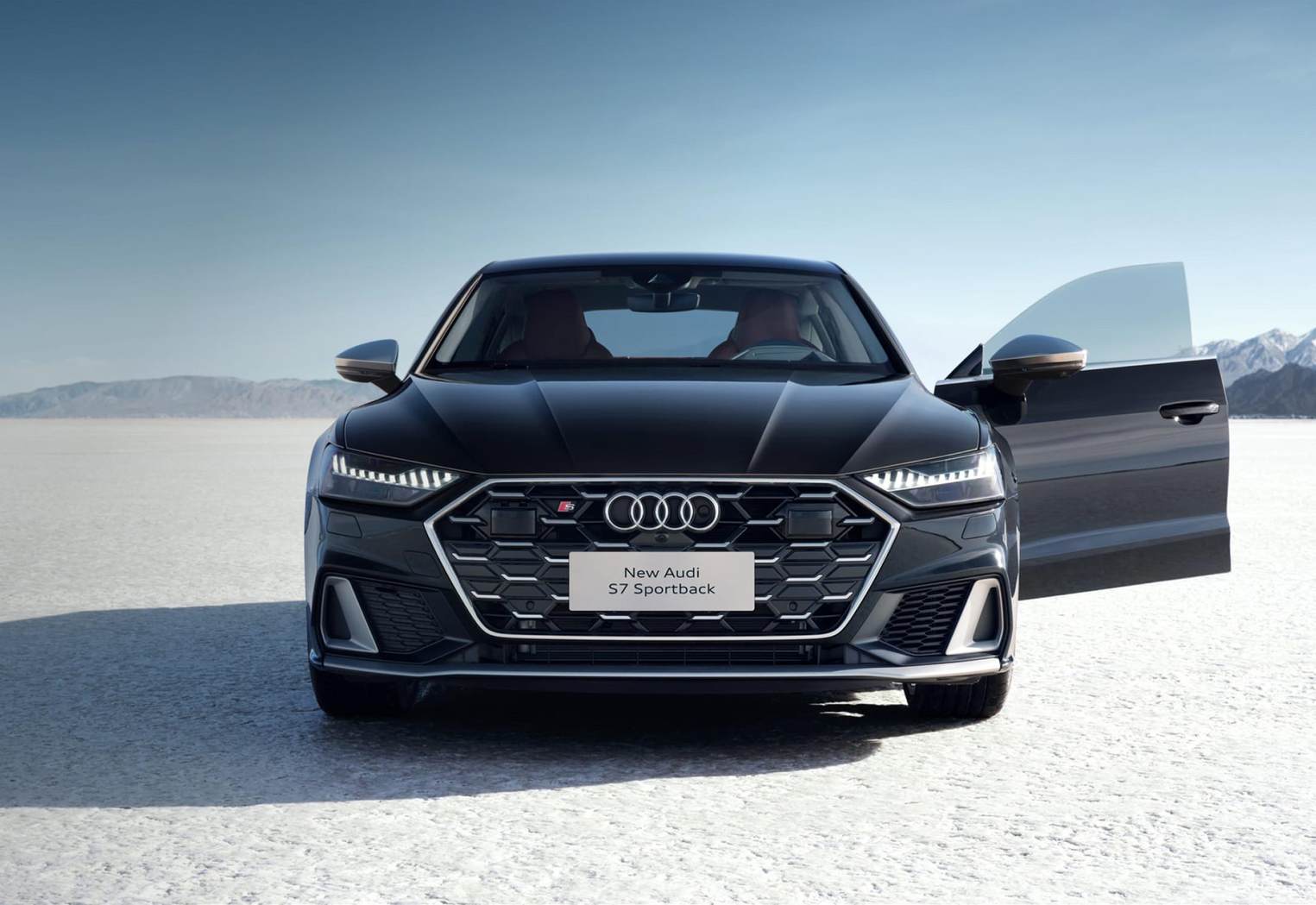 Model 3/Y銷量比奧迪全系總和還多3萬 特斯拉贏麻還是奧迪不行了?