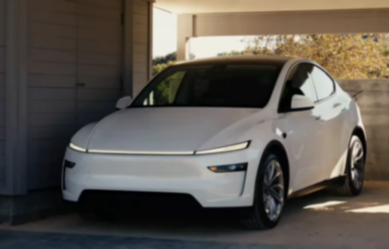 新款特斯拉Model Y實車圖,無人駕駛車的既視感