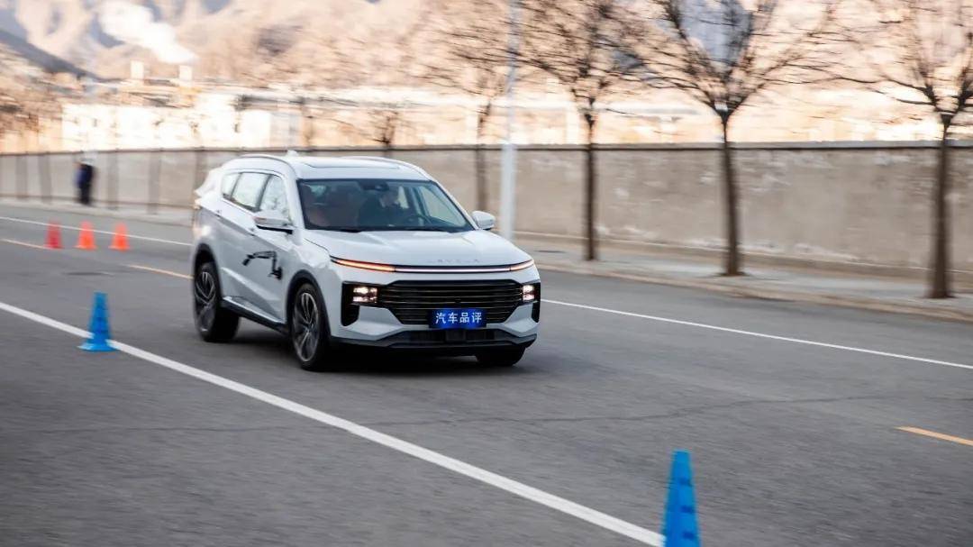 不注重細節怎么當學霸?“高材生”全新一代捷途X70 PLUS造車不偏科 圖片