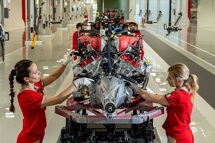 確認,10月發布,法拉利首款電動車