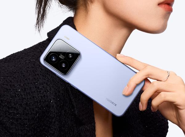 2025手機屏幕開卷:國產屏大戰三星屏 華米OV如何站隊?