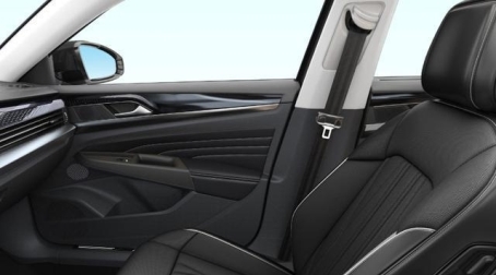 上汽大眾帕薩特2025出眾款怎么樣?中高級(jí)轎車頭牌展現(xiàn)高性價(jià)比與實(shí)用性