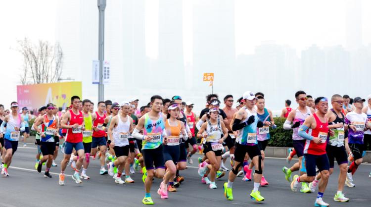 領跑AI新賽道,在發展新質生產力的競速中長安汽車行穩致遠