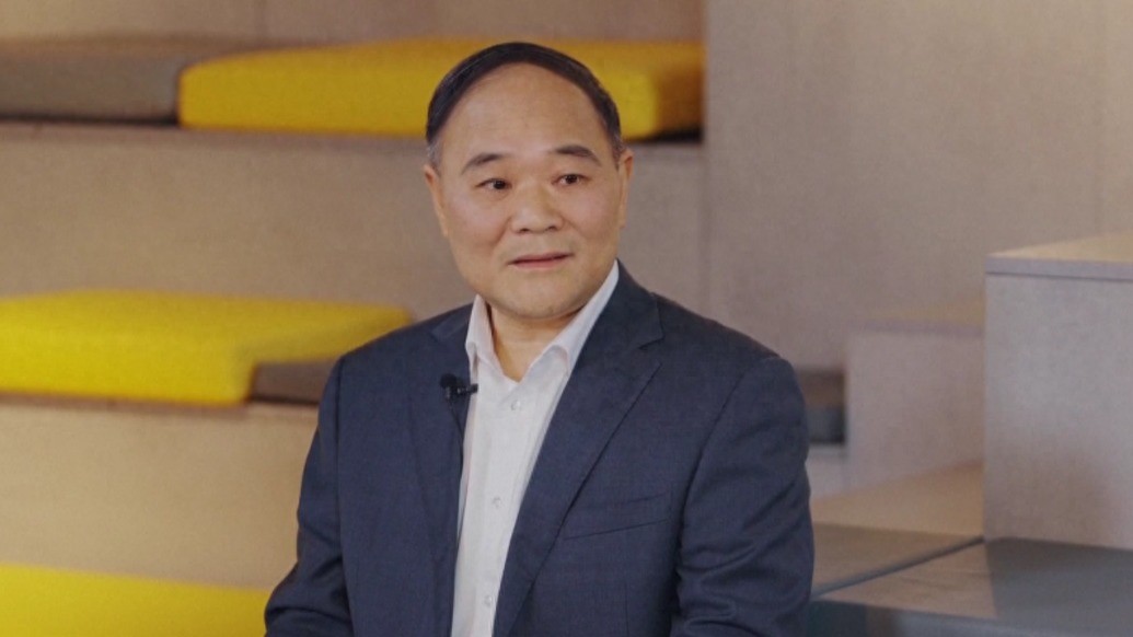 吉利李書福:初中階段推進大規模因材施教,提供多樣化發展機會