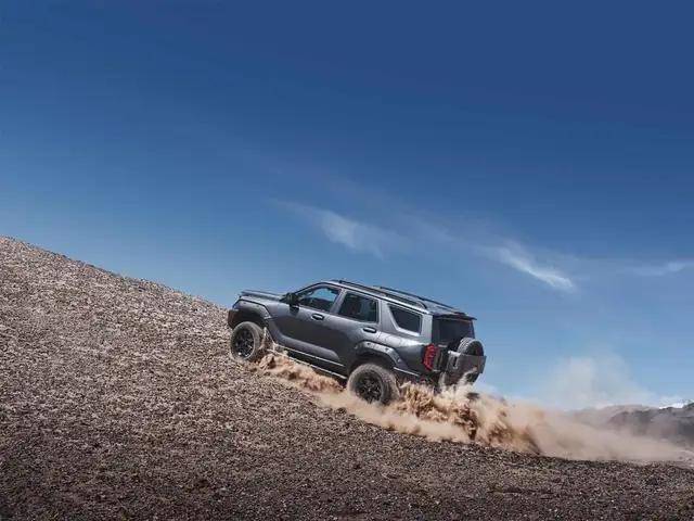 別人在熱鬧中搶位置,坦克在冷門中搶心智