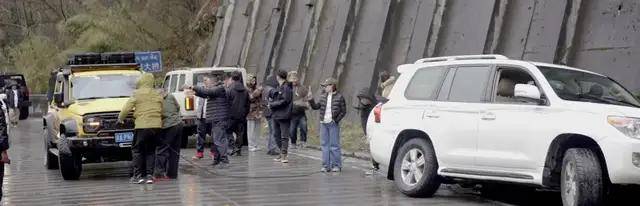 別人在熱鬧中搶位置,坦克在冷門中搶心智