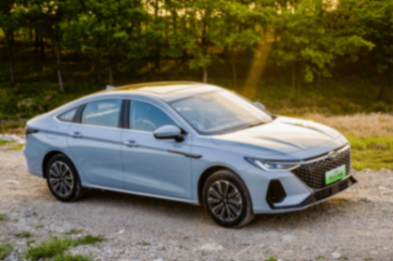 2025款風云A8上市,混動家轎的“全能選手”來了