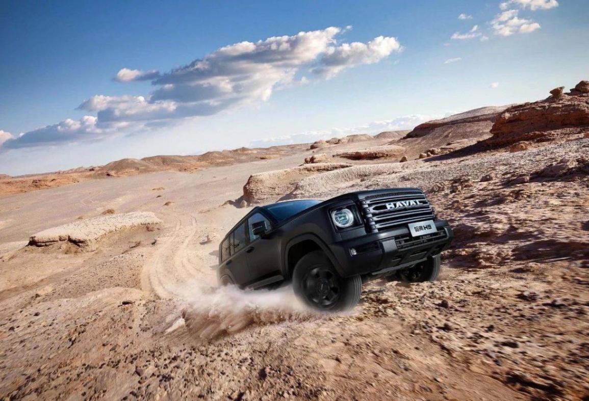 黑武士下班也接娃?三把鎖的二代哈弗H9勇士版讓你魚和熊掌兼得!