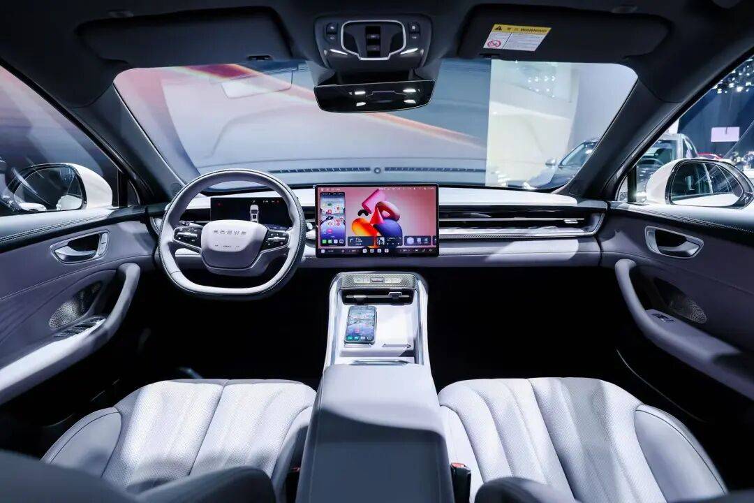 對話上汽俞經(jīng)民:榮威M7 DMH要讓用戶“從容”做選擇