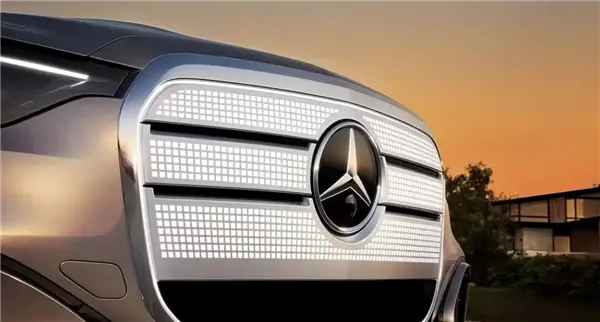 奔馳史上最大中控屏！全新GLC EV內飾官圖發布：滿眼全是屏