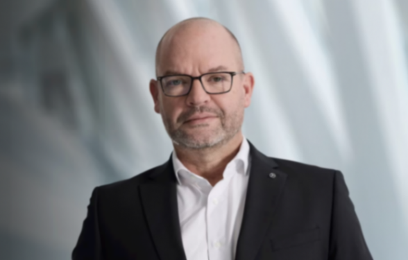 奔馳任命新技術和生產主管